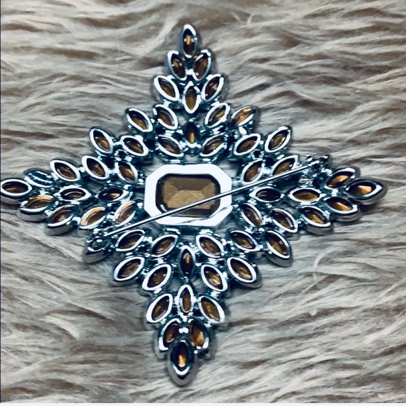 HP 🎉 Kenneth J. Lane Cruciform Brooch - Picture 4 of 7